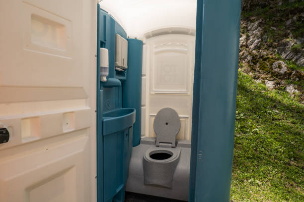 Best Portable restroom trailer rental  in Heidelberg, PA